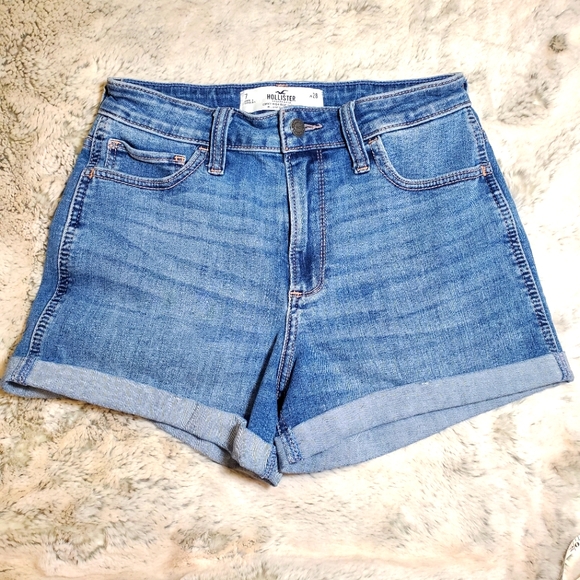 Hollister Pants - Hollister Curvy High-Rise Denim Shorts Size 7